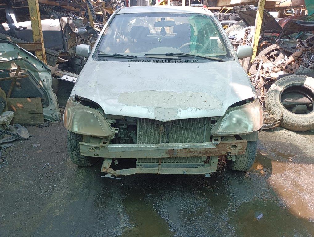 PARA CHOQUE Toyota YARIS 2000,  EN DESARME